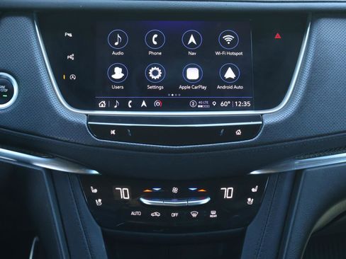 Used 2023 Cadillac XT5 Sportv w/ Technology Package image 16