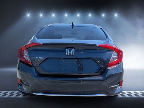 Used 2019 Honda Civic EX image 4