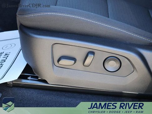 Used 2026 Chevrolet Colorado LT w/ Advanced Trailering Package image 23