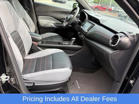 Used 2024 Nissan Kicks SR w/ SR Premium Package FWD image 19