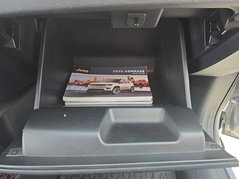 Used 2020 Jeep Compass Trailhawk image 38