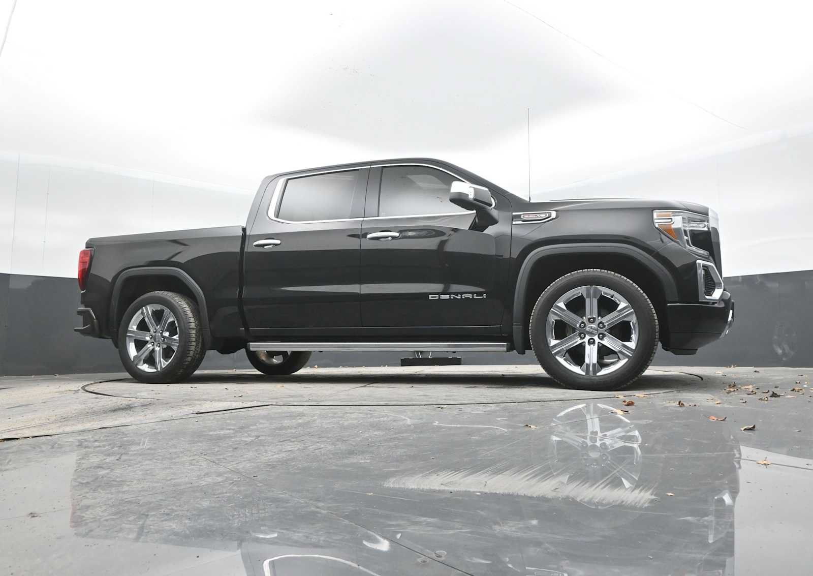 Used 2019 GMC Sierra 1500 Denali w/ Denali Ultimate Package AWD/4WD image 46