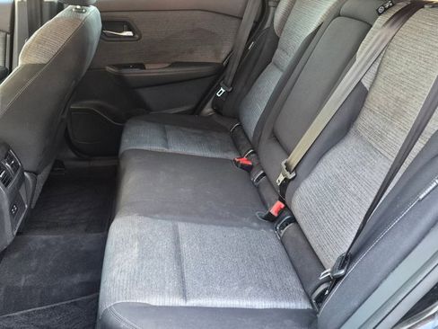 Used 2021 Nissan Rogue SV FWD image 17