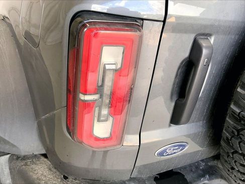 Used 2022 Ford Bronco Wildtrak AWD/4WD image 13