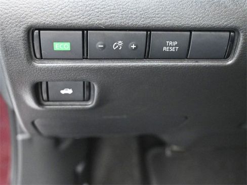 Used 2024 Nissan Sentra SV image 21