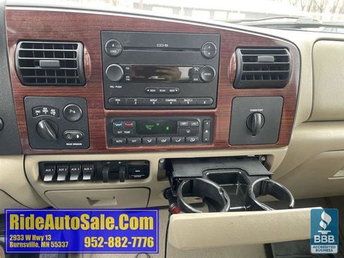 Used 2006 Ford F350 Lariat image 18