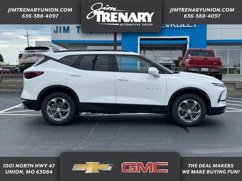 Used 2024 Chevrolet Blazer LT w/ Convenience Package FWD image 1