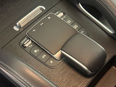 Certified 2024 Mercedes-Benz GLE 450 4MATIC image 33