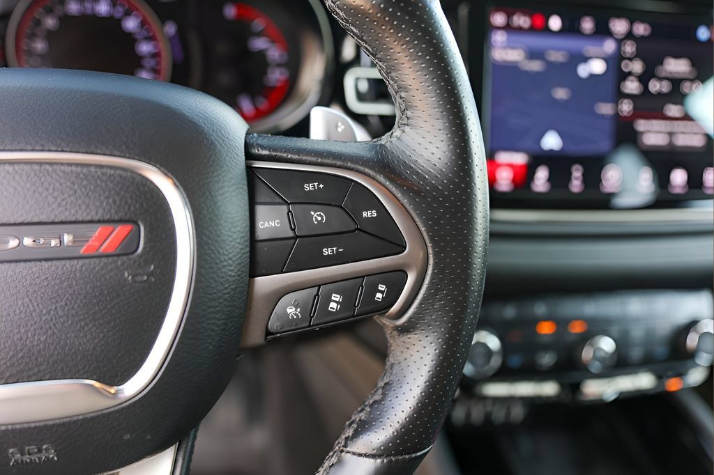 Used 2022 Dodge Durango Citadel RWD image 13