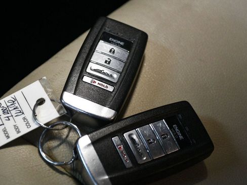 Used 2017 Acura MDX SH-AWD w/ Technology Package image 78