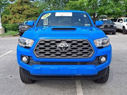 Certified 2020 Toyota Tacoma TRD Sport AWD/4WD image 2