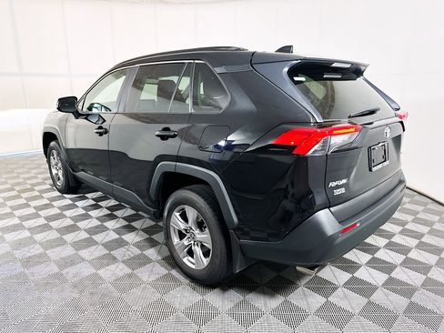 Used 2025 Toyota RAV4 XLE w/ Convenience Package FWD image 5