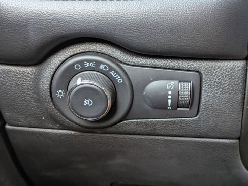 Used 2022 Dodge Durango GT image 29