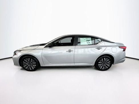 New 2025 Nissan Altima 2.5 SV image 7