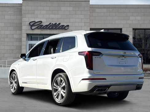 Certified 2022 Cadillac XT6 Premium Luxury w/ Technology Package image 4