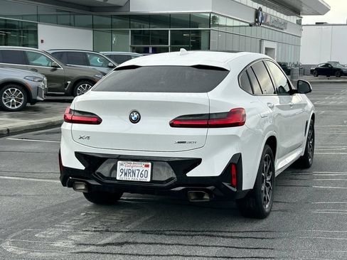 Used 2025 BMW X4 xDrive30i w/ M Sport Package AWD/4WD image 5