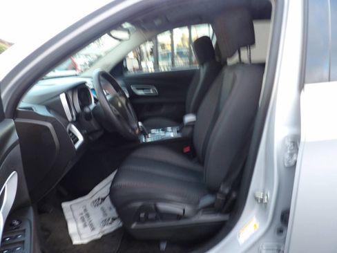 Used 2010 Chevrolet Equinox LT image 7