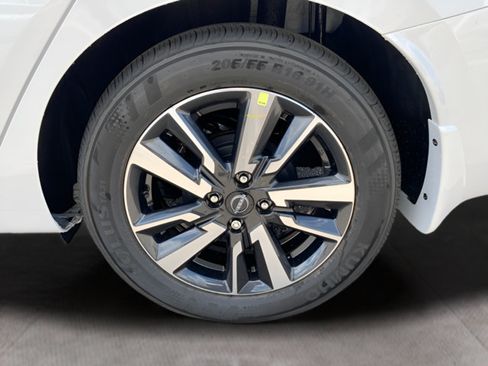 Certified 2025 Nissan Versa SV w/ Trunk Package FWD image 19