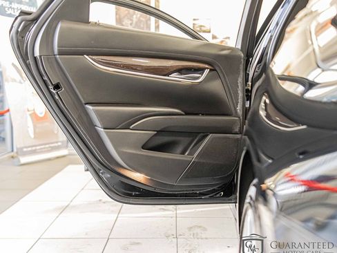 Used 2016 Cadillac XTS Luxury image 35