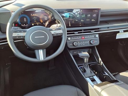 New 2025 Hyundai Tucson SE image 14