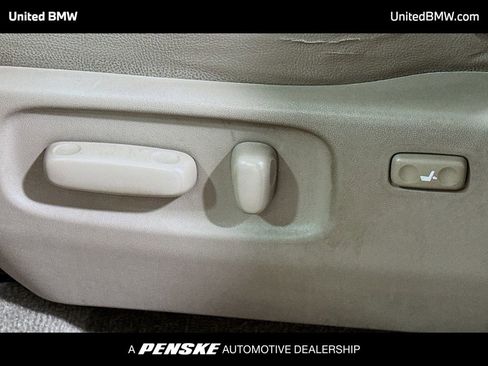 Used 2007 Toyota 4Runner SR5 image 4