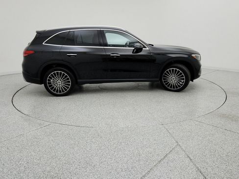 Certified 2026 Mercedes-Benz GLC 300 image 4