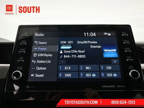 Used 2021 Toyota Camry XLE image 16