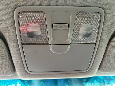 Used 2011 Hyundai Elantra GLS w/ Preferred Equipment Pkg 3 FWD image 26