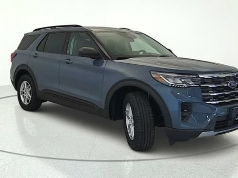New 2026 Ford Explorer Active AWD/4WD image 8