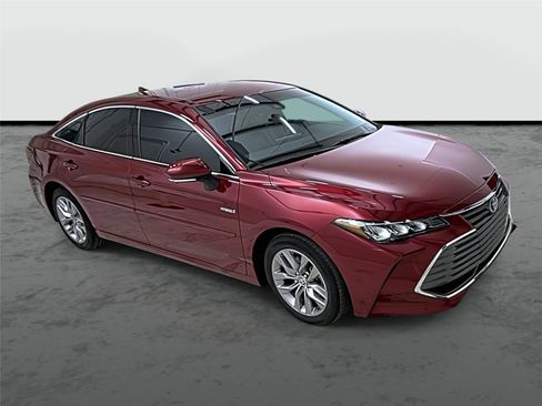Used 2021 Toyota Avalon XLE w/ Carpet Mat Package (TMS) image 5