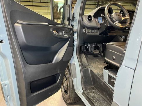 Used 2026 Mercedes-Benz Sprinter 2500 image 22