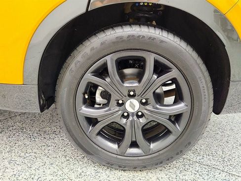 Used 2024 Dodge Hornet R/T w/ R/T Blacktop Package image 9