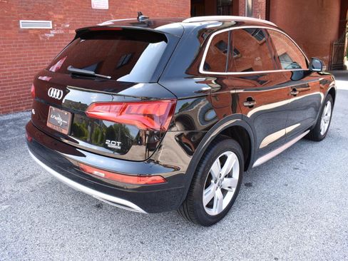 Used 2018 Audi Q5 2.0T Premium Plus w/ Premium Plus Package AWD/4WD image 3