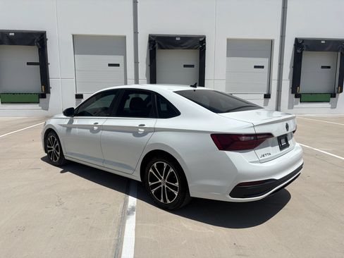 Used 2024 Volkswagen Jetta Sport FWD image 5