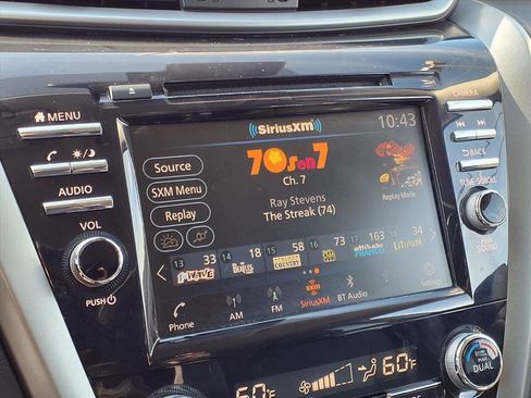 Used 2024 Nissan Murano SV w/ SV Midnight Edition Package image 4