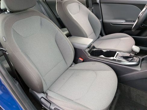 Used 2025 Kia K4 FWD image 30