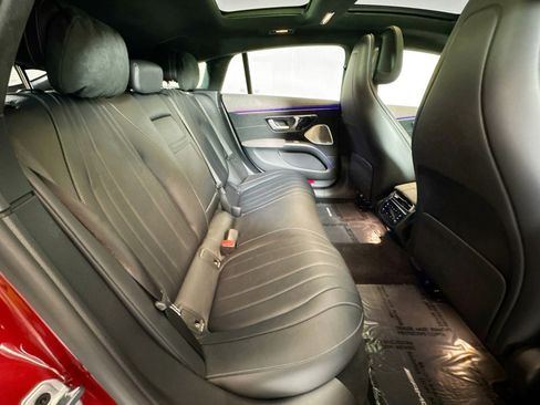 Certified 2023 Mercedes-Benz EQS 580 4MATIC Sedan image 26