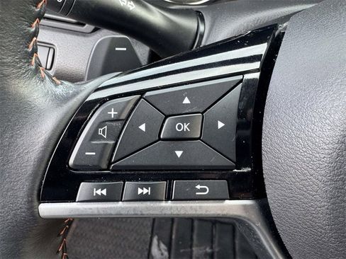 Used 2023 Nissan Altima 2.5 SR w/ SR Premium Package image 21