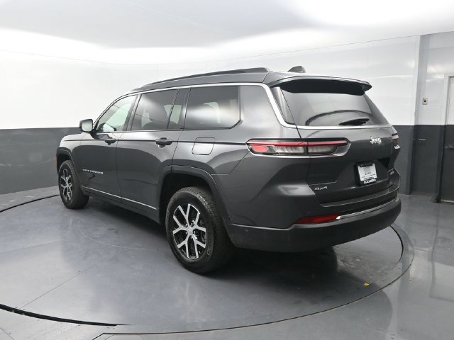 Used 2025 Jeep Grand Cherokee L Limited AWD/4WD image 7