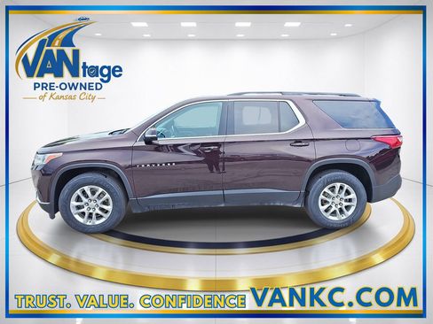 Used 2020 Chevrolet Traverse LT FWD image 10