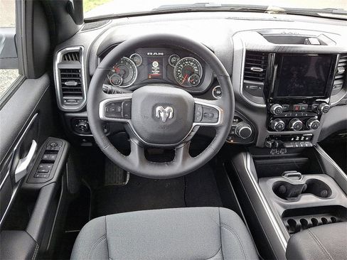 New 2025 RAM 1500 Big Horn image 9