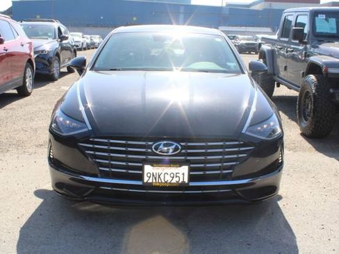 Used 2023 Hyundai Sonata SEL FWD image 2
