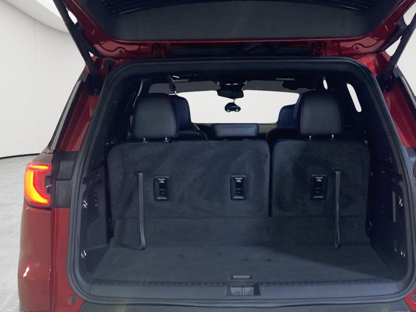 Certified 2024 GMC Acadia Elevation w/ LPO, Floor Liner Package AWD/4WD image 8