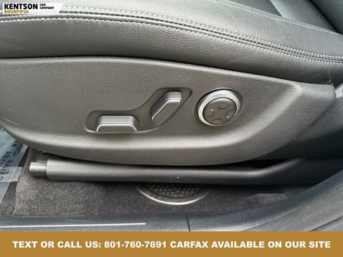 Used 2025 Genesis GV70 2.5T image 32