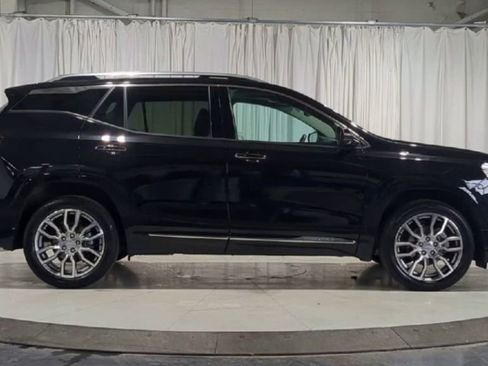 Used 2022 GMC Terrain Denali image 9