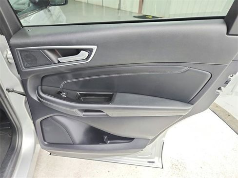 Used 2019 Ford Edge Titanium w/ Equipment Group 301A image 43