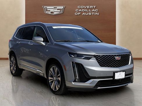 Used 2025 Cadillac XT6 Premium Luxury image 6