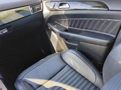 Used 2017 Mercedes-Benz GLE 43 AMG 4MATIC image 46