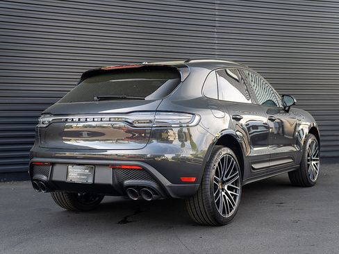 Certified 2026 Porsche Macan AWD/4WD image 29
