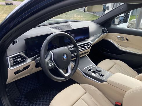 Used 2024 BMW 330i xDrive Sedan w/ Convenience Package image 9